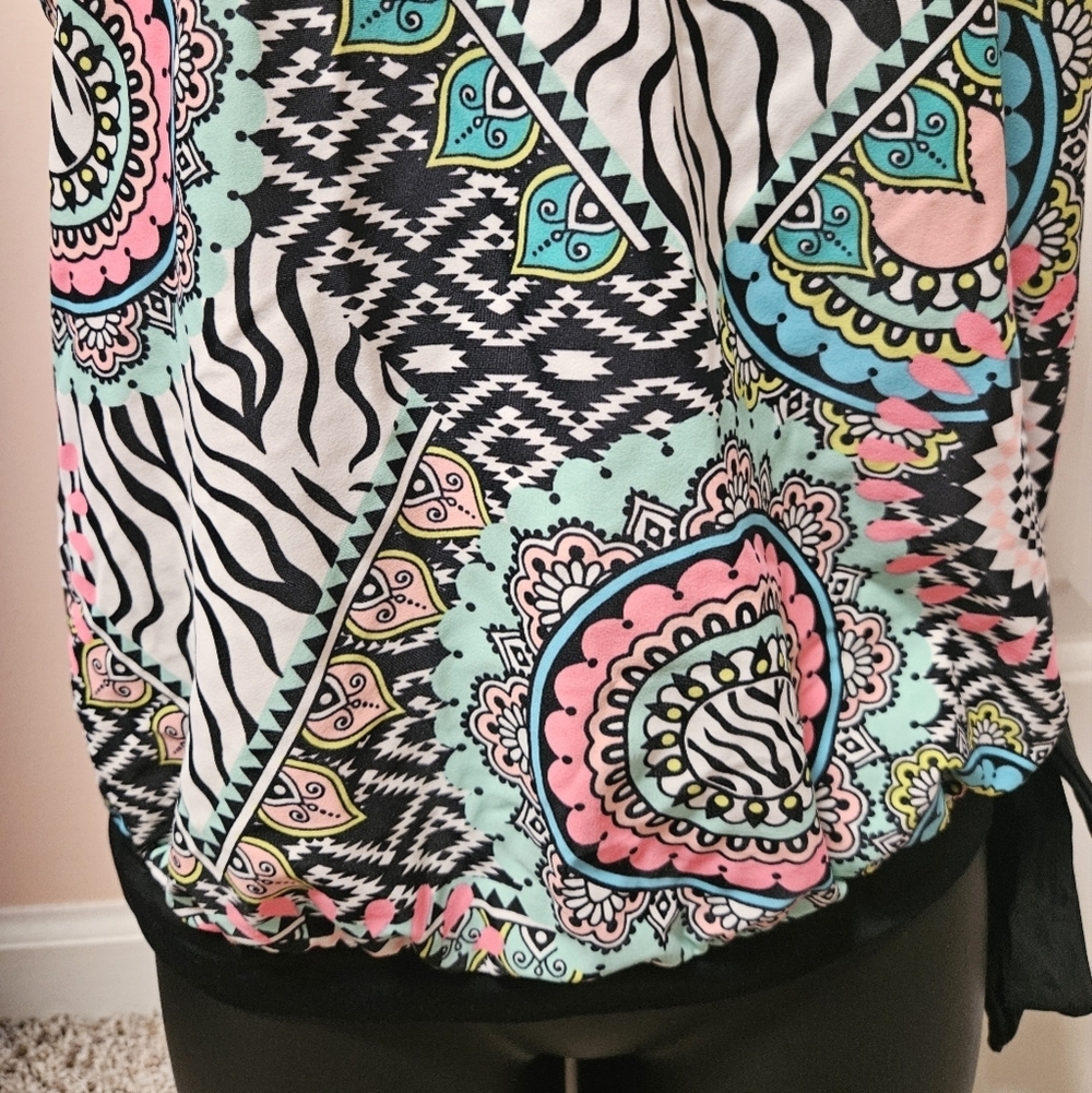 VENUS Vibrant Patterned Tankini - Picture 4 of 15